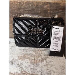 Nicole Miller Black Clutch with Gold Chain –‎ NWT – 8 x 5 in